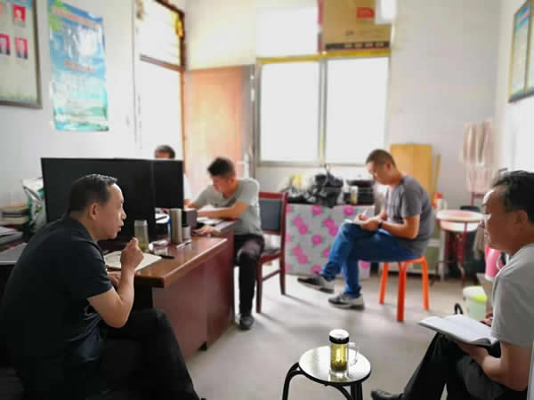 隴運集團公司黨委書記、董事長李寅祥深入琵琶鎮(zhèn)寧強村檢查指導幫扶工作