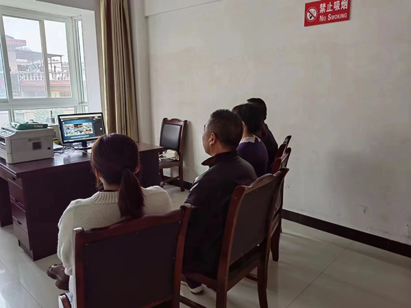 隴運(yùn)集團(tuán)公司職工收看2020-2021年度全國“安康杯”競賽活動表彰暨經(jīng)驗交流會