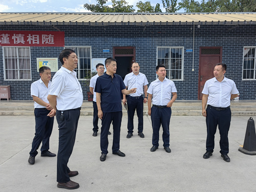 黨委書記、董事長(zhǎng)張宏偉在成縣片單位開(kāi)展工作調(diào)研