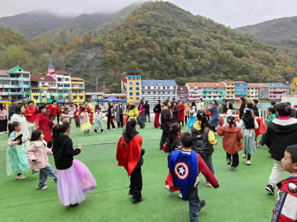 隴運(yùn)集團(tuán)公司成功開展“引客入隴”地接文旅活動(第二期)